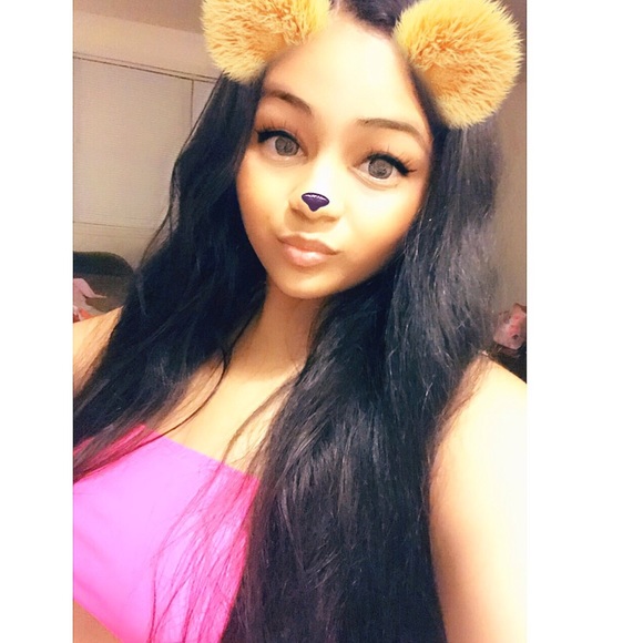 Meet your Posher, Anna 💕 - Picture 4 of 15